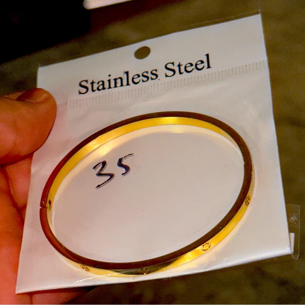 Bracelet